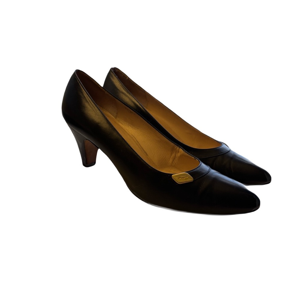 Salvatore Ferragamo Vintage Black Leather Pumps | 8.5 Narrow | Made in Italy